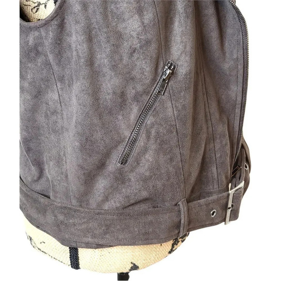 ASTR Women's Regular Suede Moto Jacket Vest Size Medium Gun Metal Gray - Picture 7 of 16